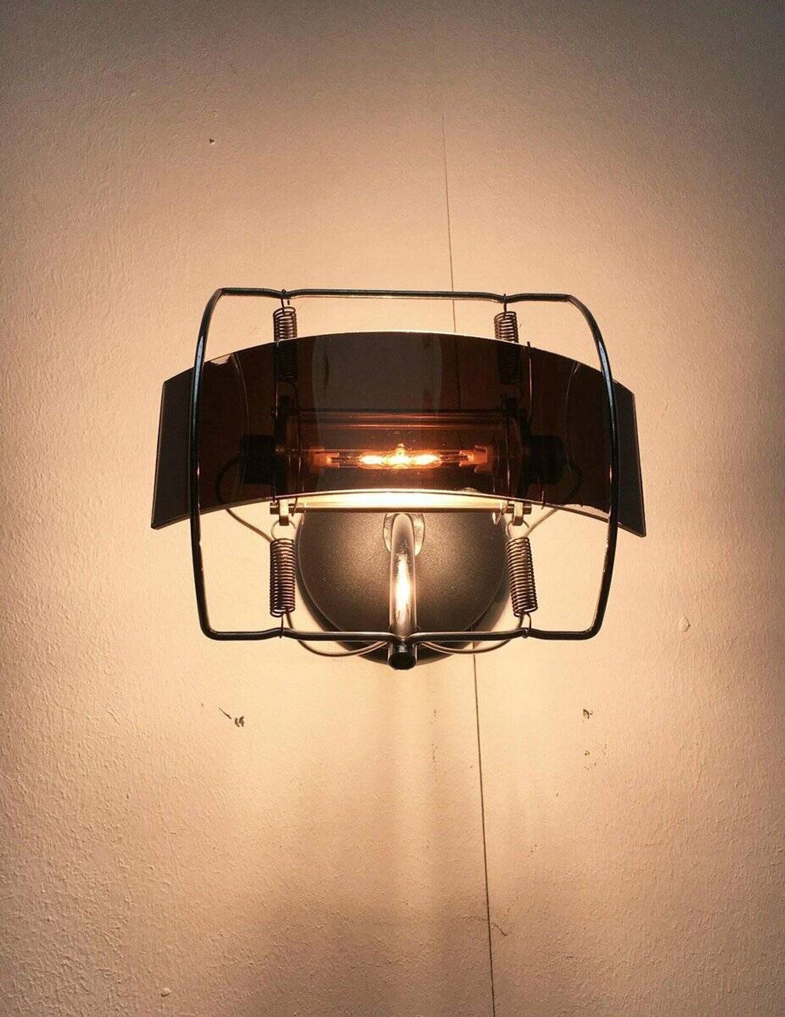 Postmodern wall lamp Warrior by Emanuele Ricci for Sidecar Artemide, 1980s.