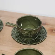 Vintage Tams England service – 6 soup bowls with handles and saucers in olive green ceramic.
