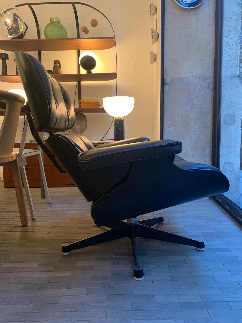 Lounge chair by Charles and Ray Eames for Mobilier International circa 70