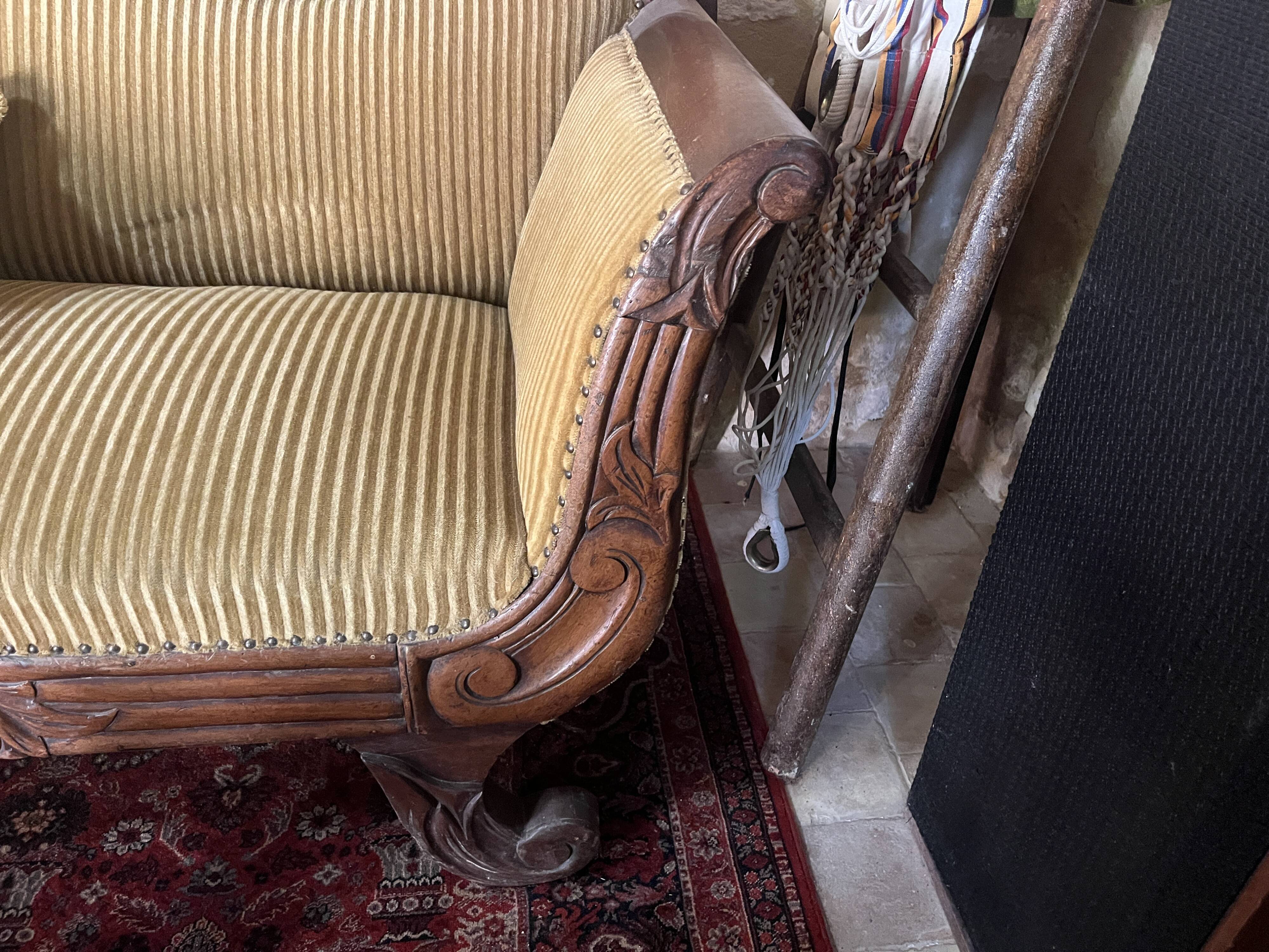 Banquette, Empire sofa