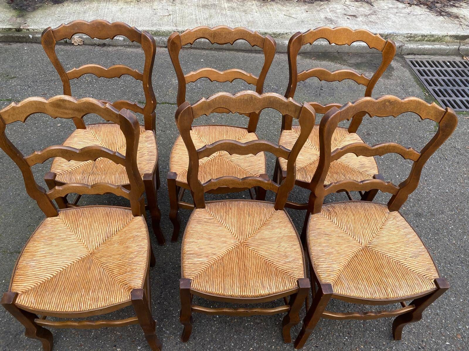 6 Louis XV chairs in solid oak, strawed and carved, 1950.