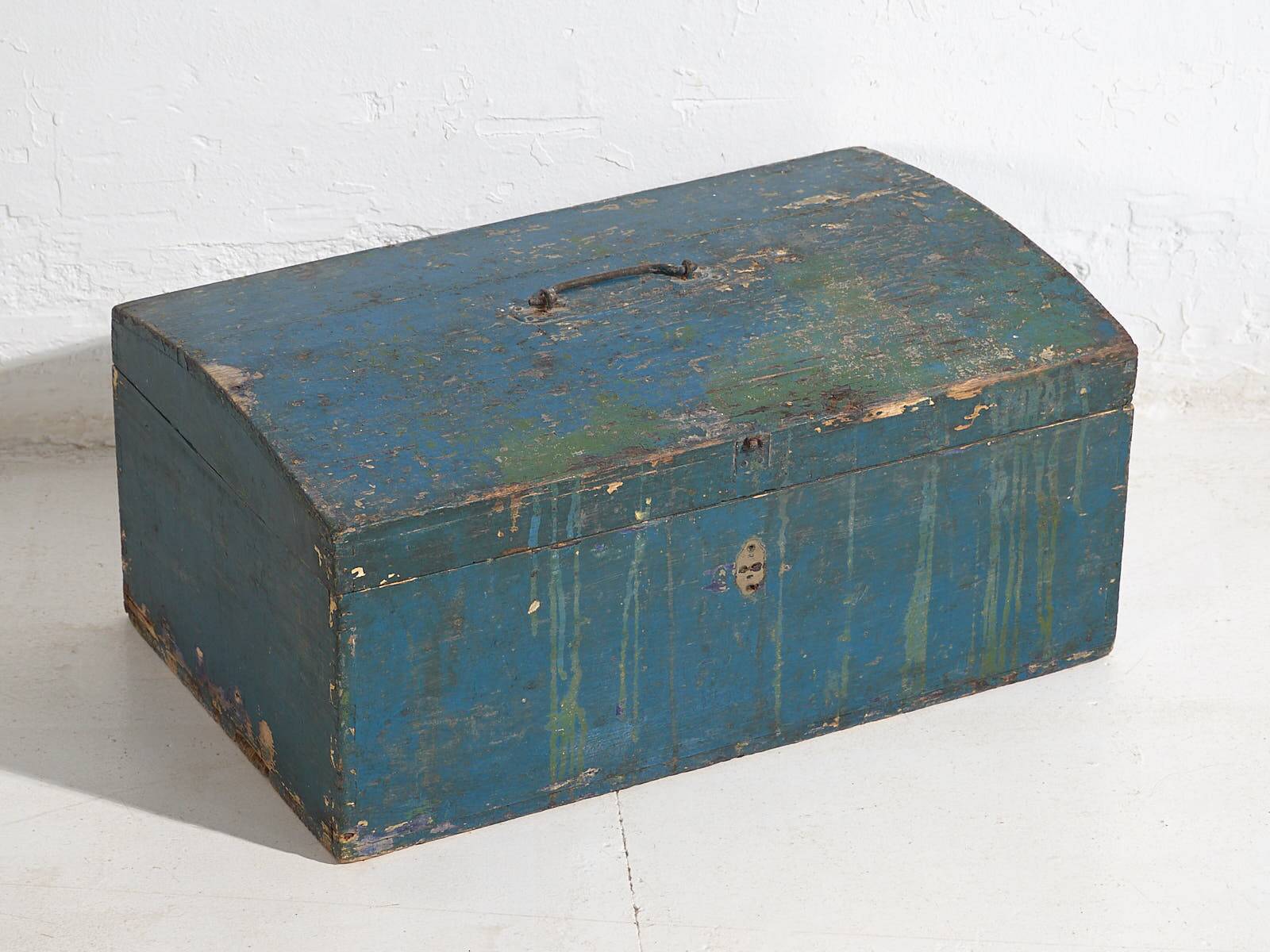 Small antique chest with navy blue patina (c.1920) #68