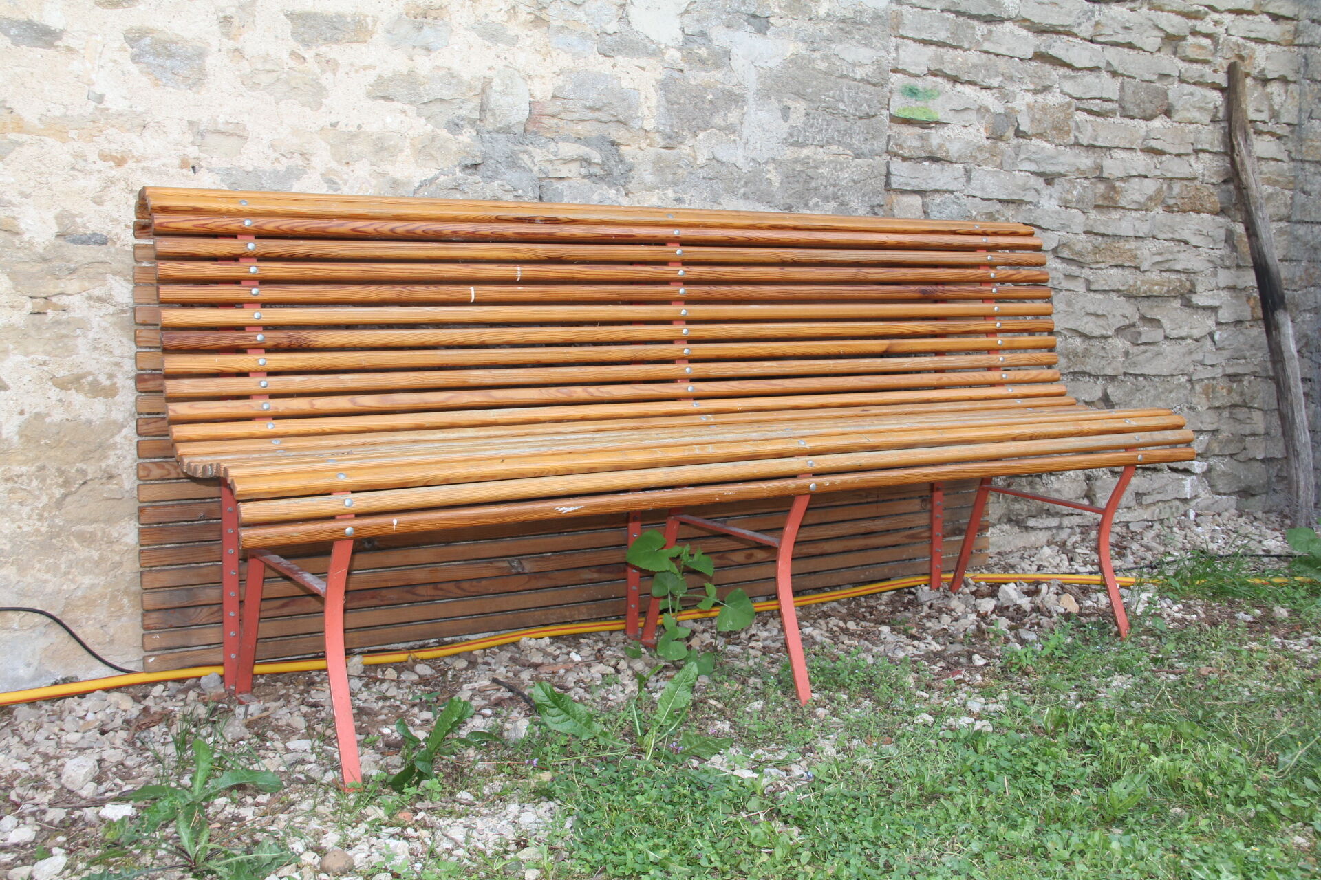 latté outdoor bench 2