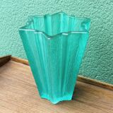Molded pressed glass vase, 12-pointed star