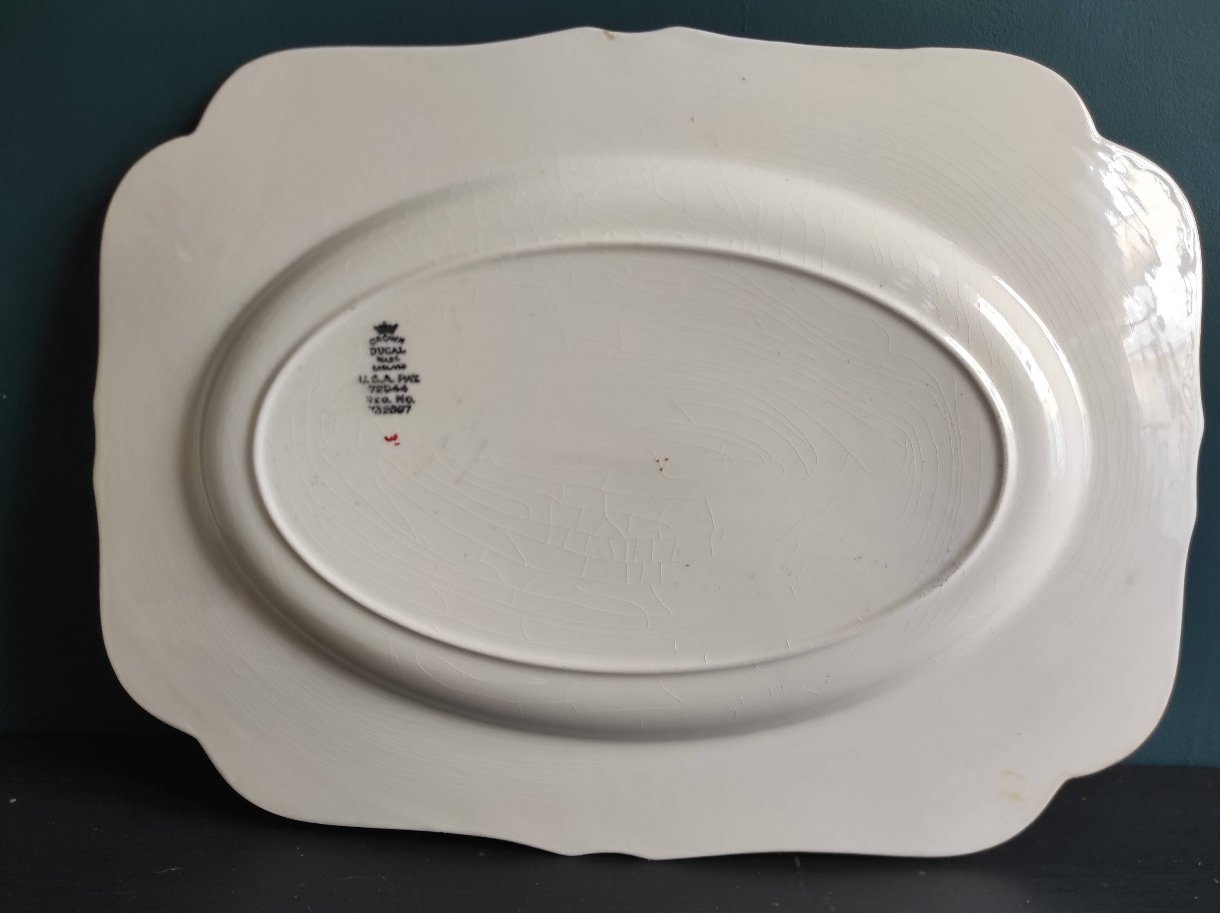 Set of two vintage English serving plates, Crown Ducal