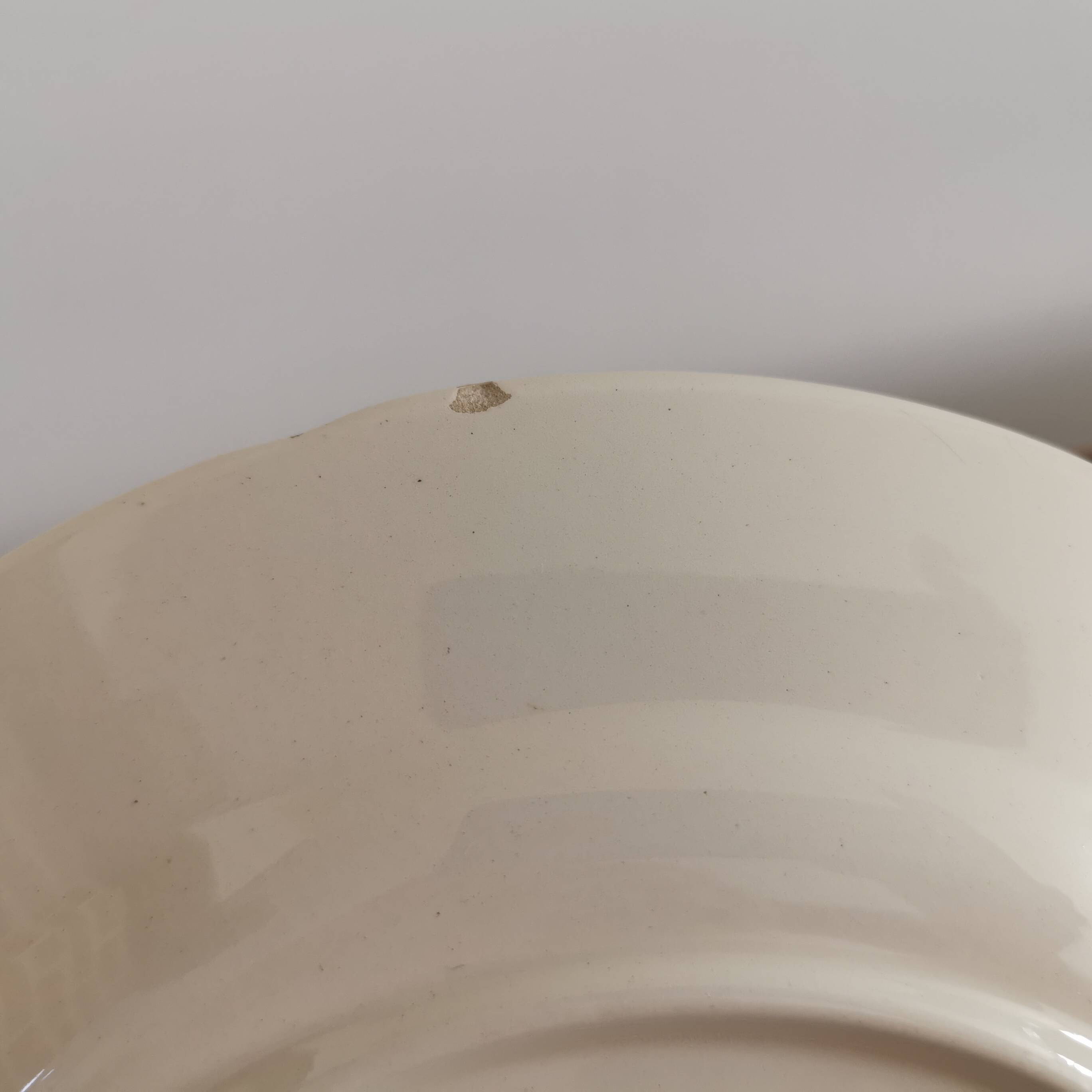 Small Saint Clement ceramic plate with pear fruit decor