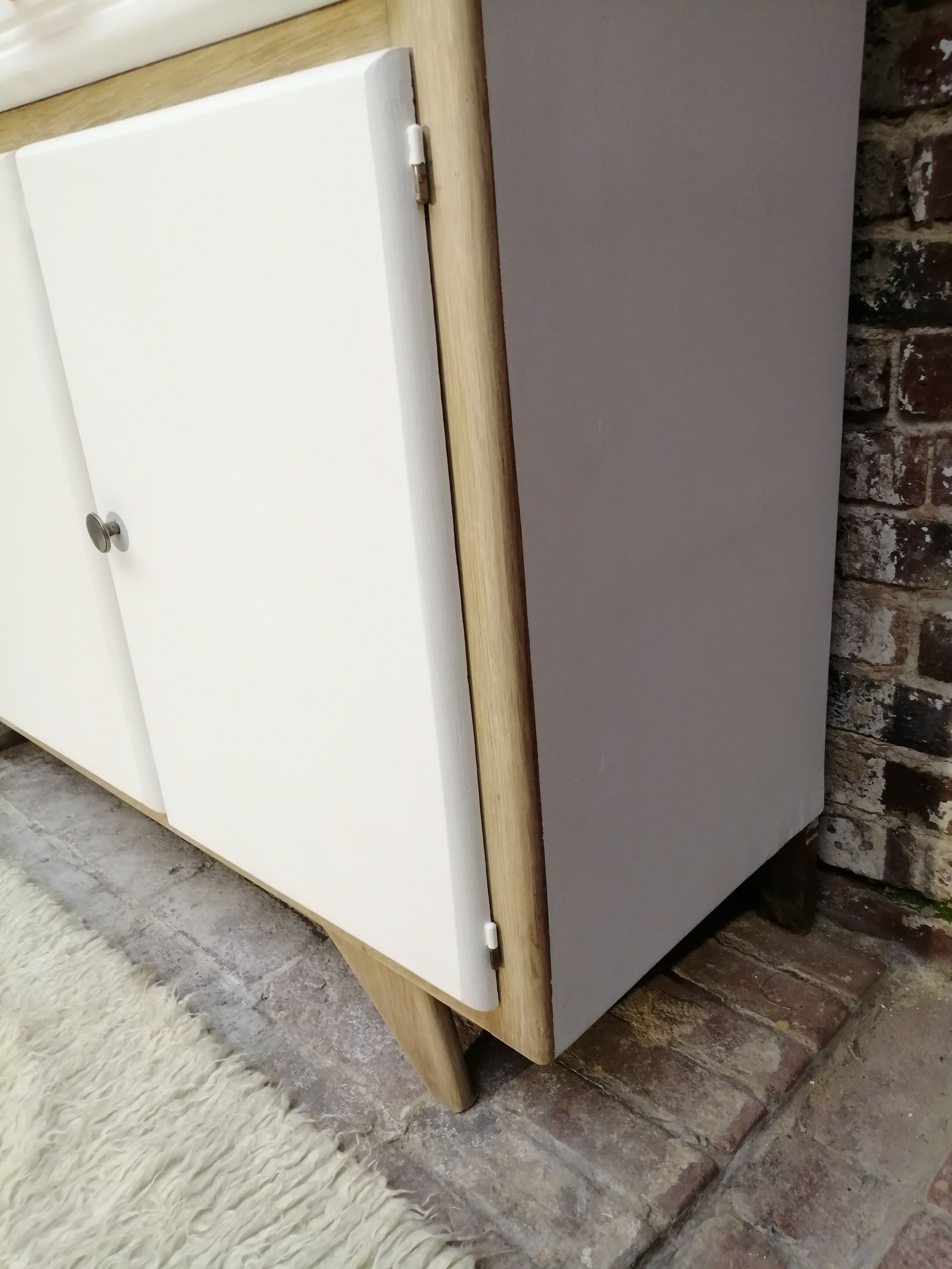 Buffet mado 50s white and brushed oak