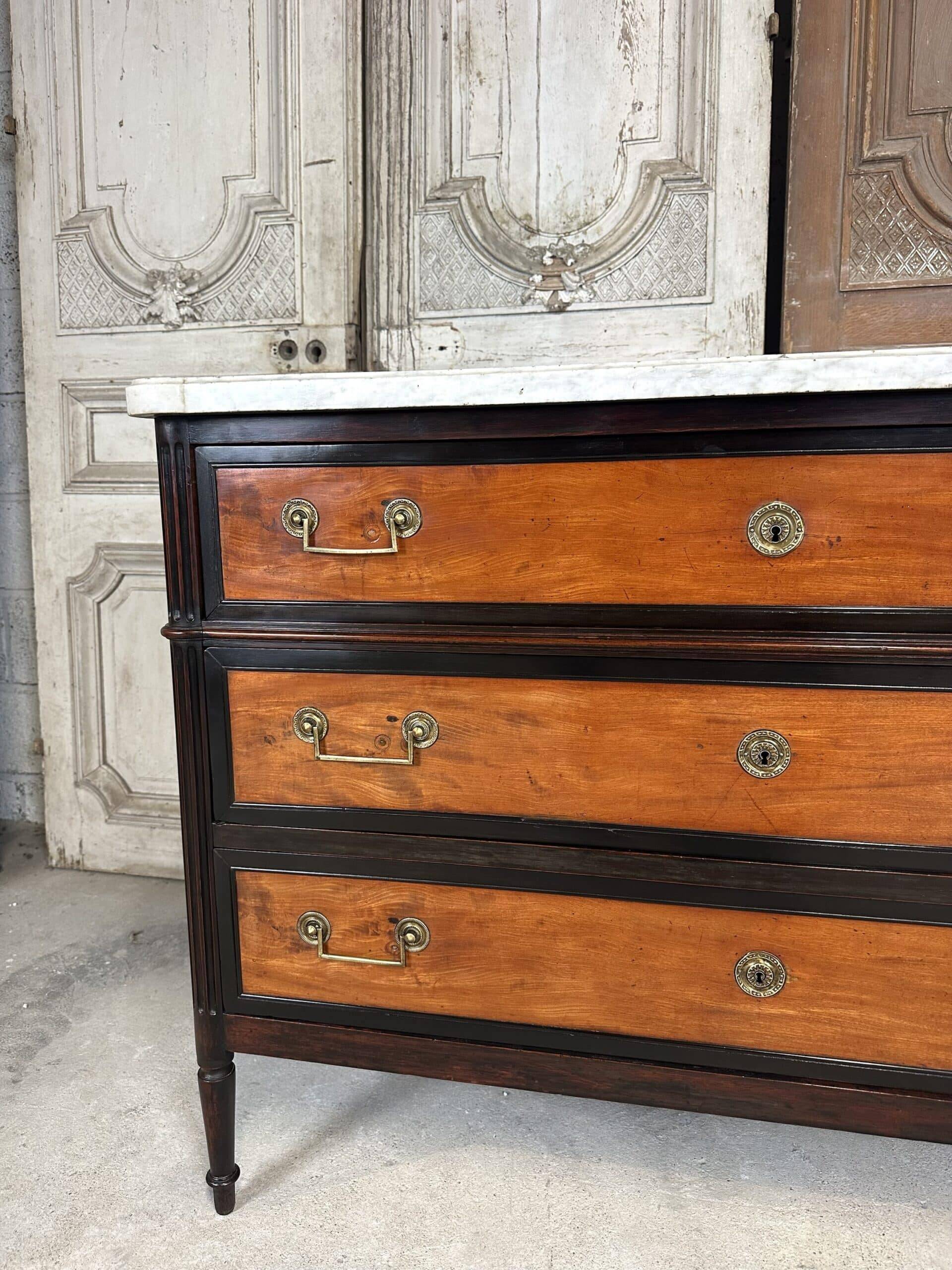 Louis XVI commode from the late 18th century