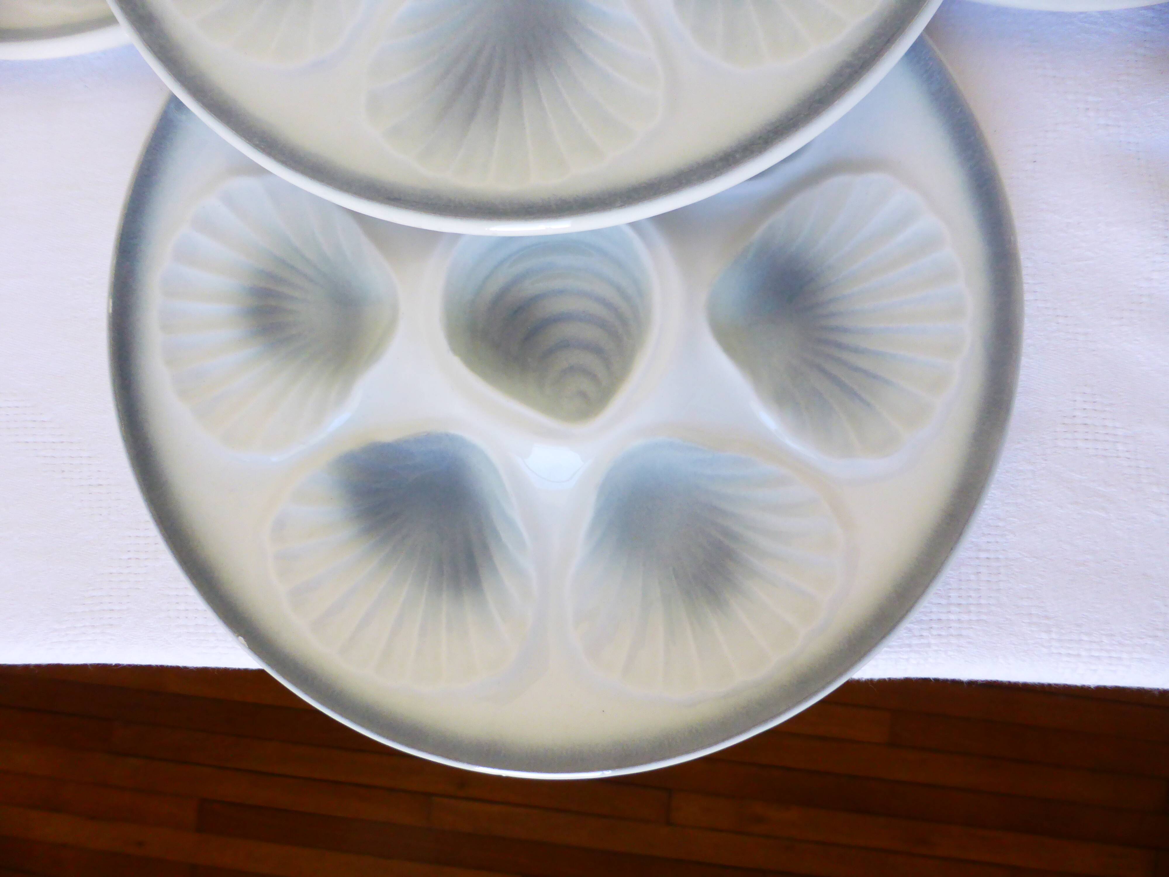 4 oyster plates Moulin des Loups 2106174