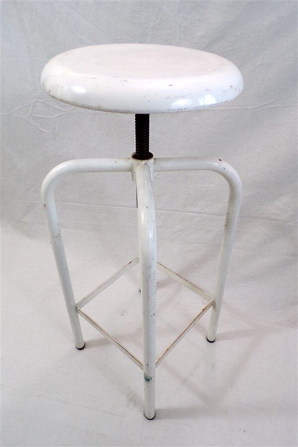 Adjustable industrial stool with metal screw stool brand Jouk