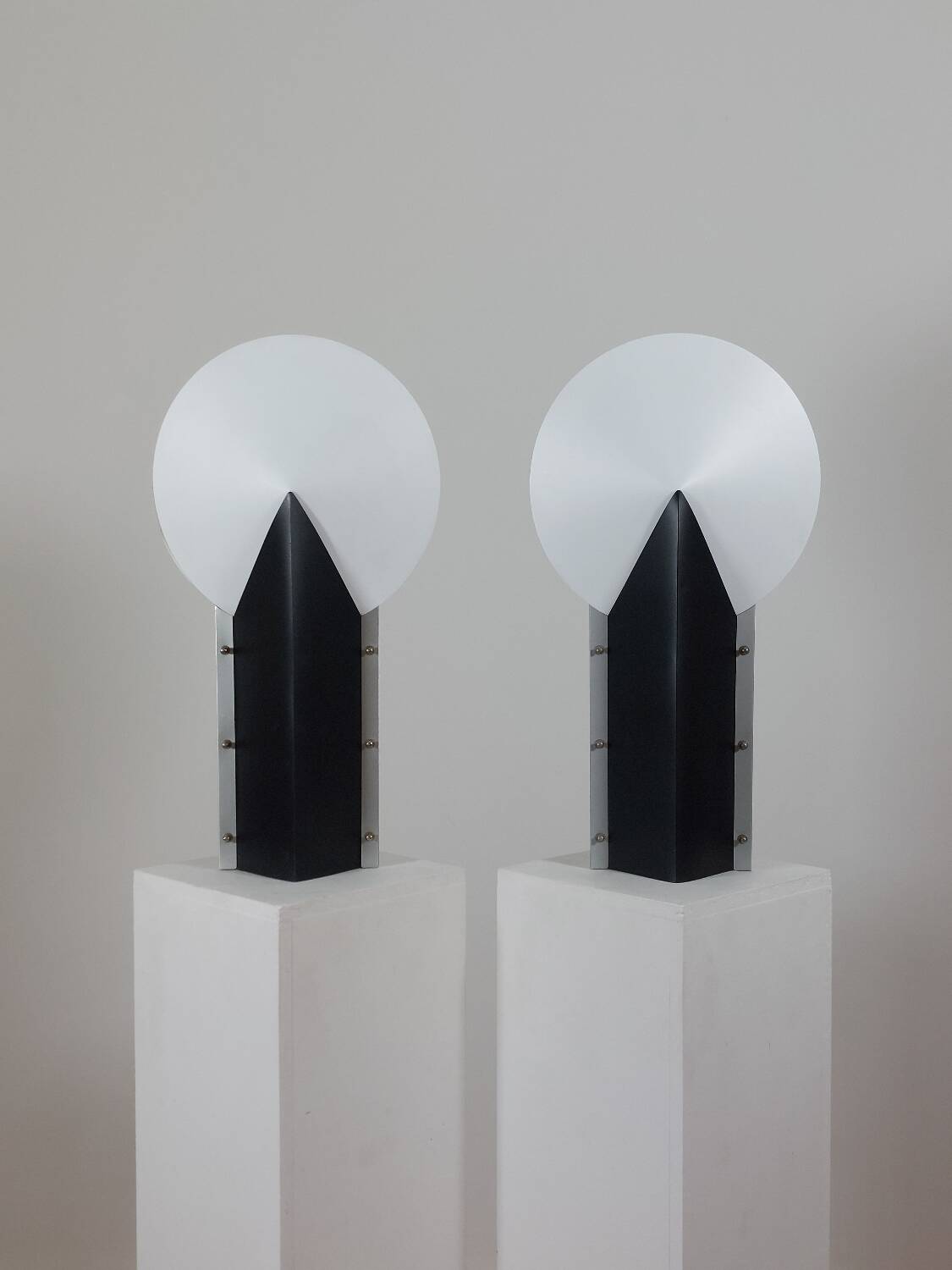 Paire de lampes de table ultralégères en forme de lune, design Samuel Parker pour Slamp