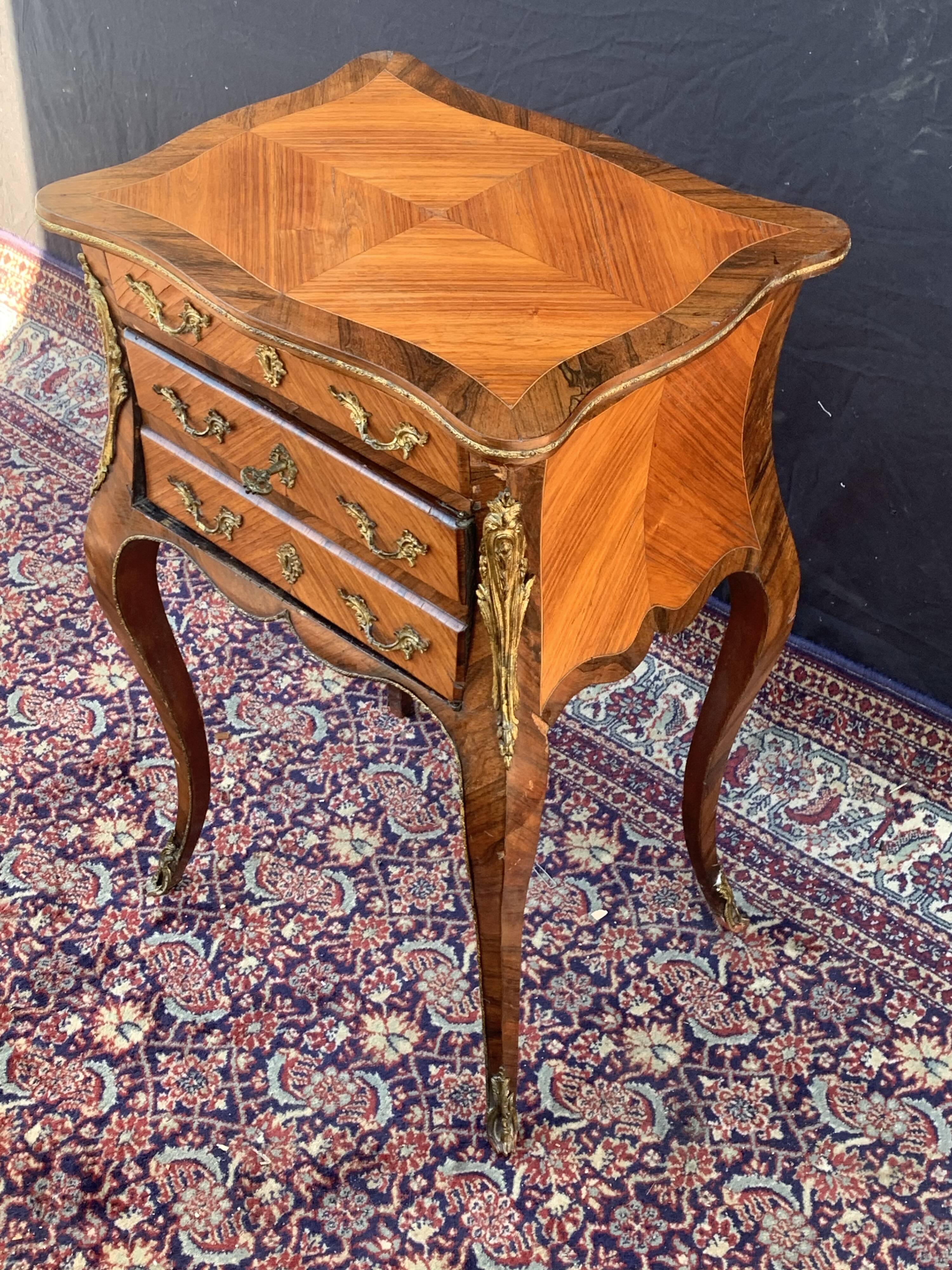 Napoleon III-era marquetry chiffon table