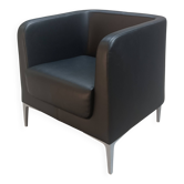 Black segis armchair