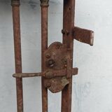 Grille porte fer forgé