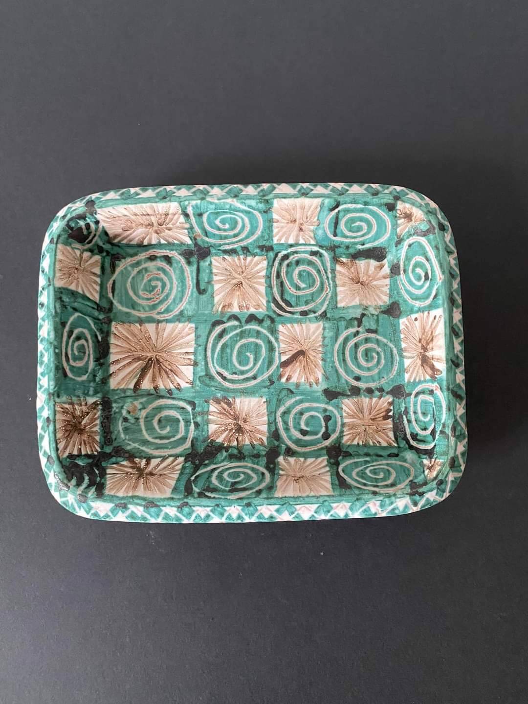 Ceramic dish or pocket tray signed Robert Picault
