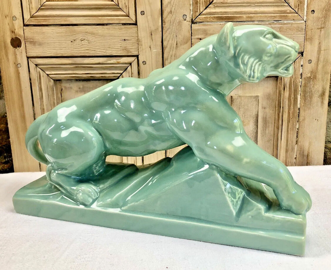Cracked lioness sculpture art deco 1930 signed odyv