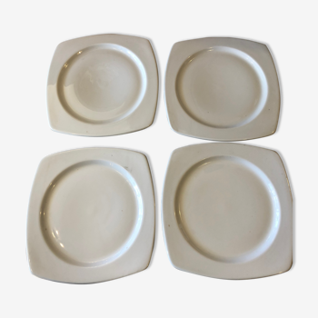 4 assiettes porcelaine blanche