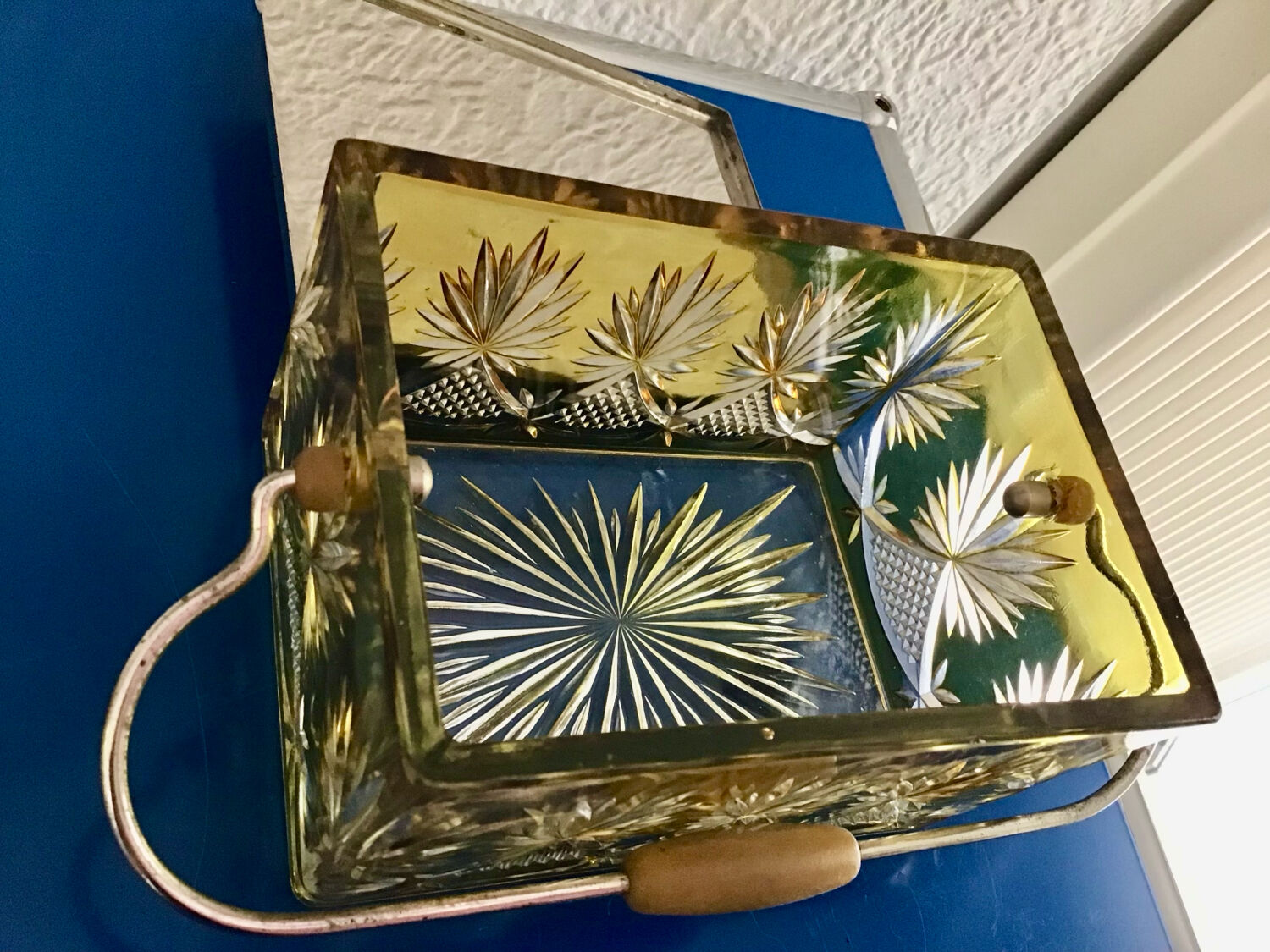 Amber cut crystal bonbonnière, metal mount – Art Deco