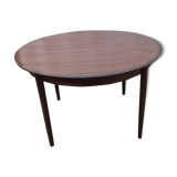 Scandinavian round table in rio rosewood
