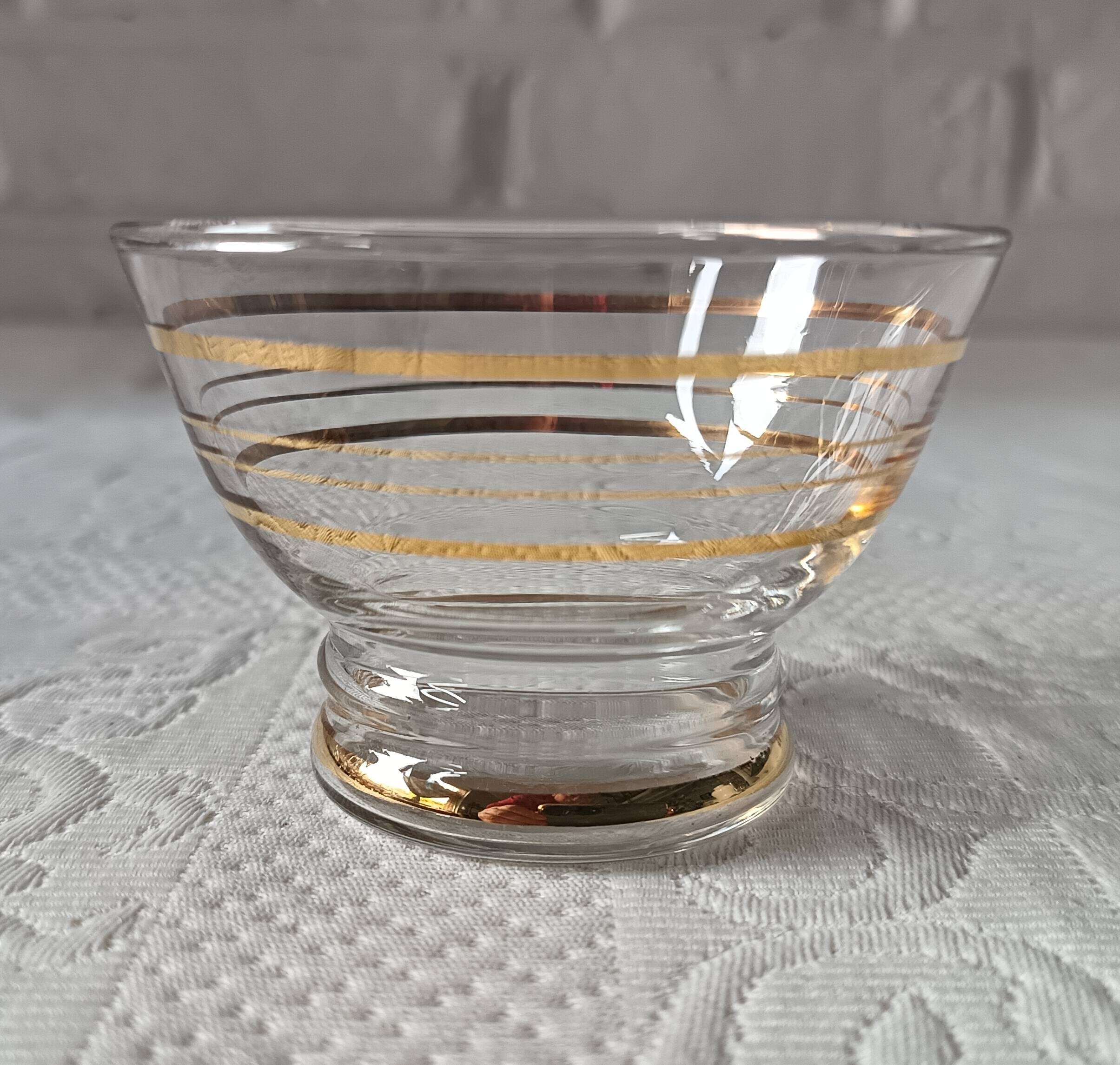 6 vintage 1950s champagne/dessert glasses with gold trim