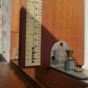 Old Furniture Machine To Sew SINGER Wood Feet Compas FRANCE Vintage