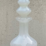Carafe en opaline