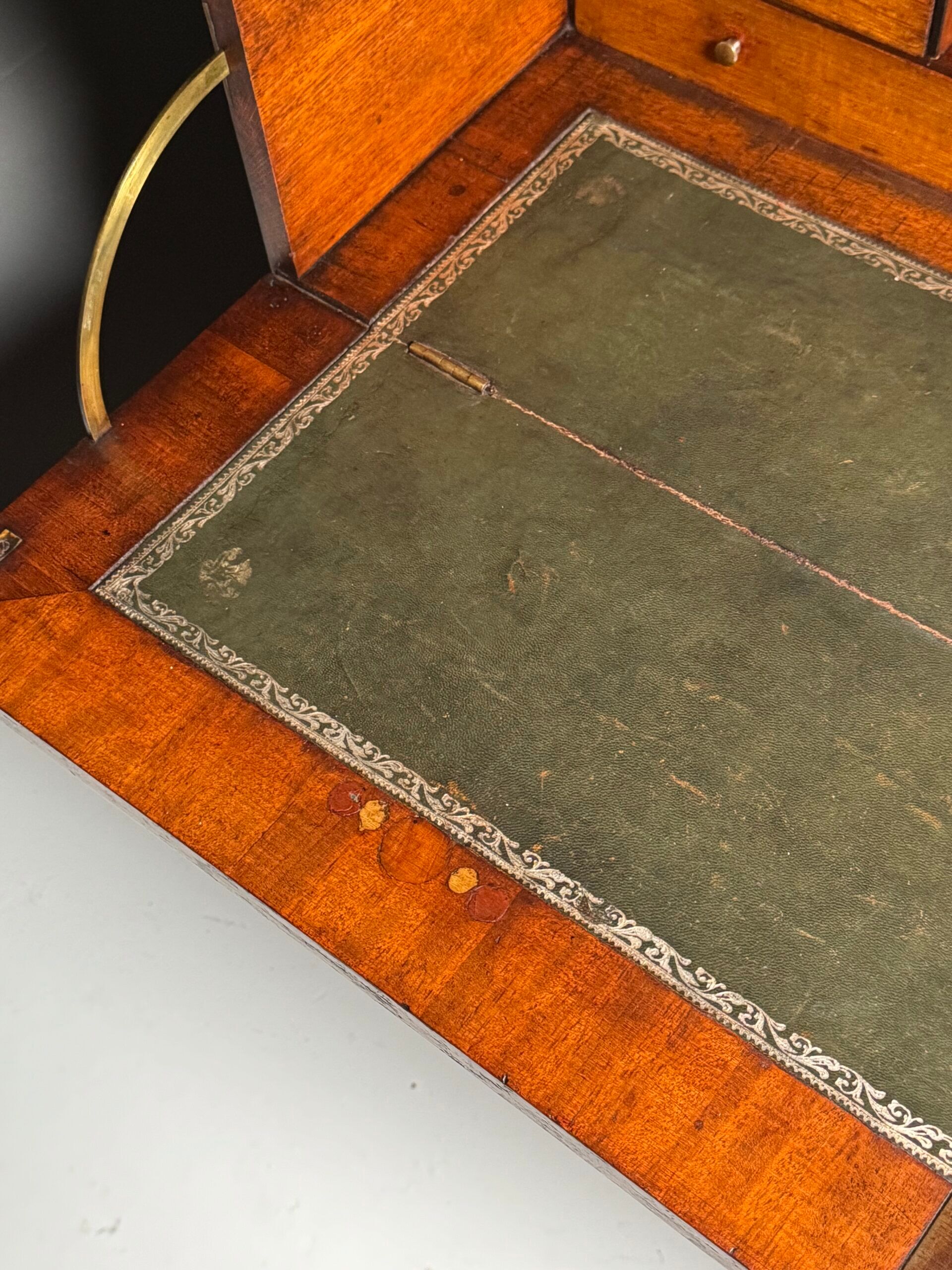 Bureau bibliothèque anglais vers 1800