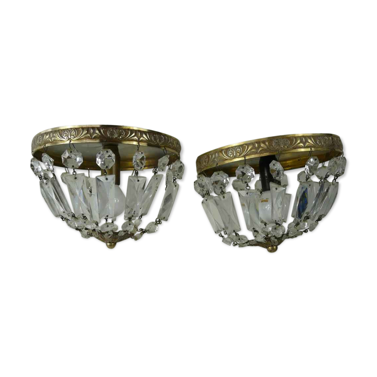 Ceiling balloon to pendants