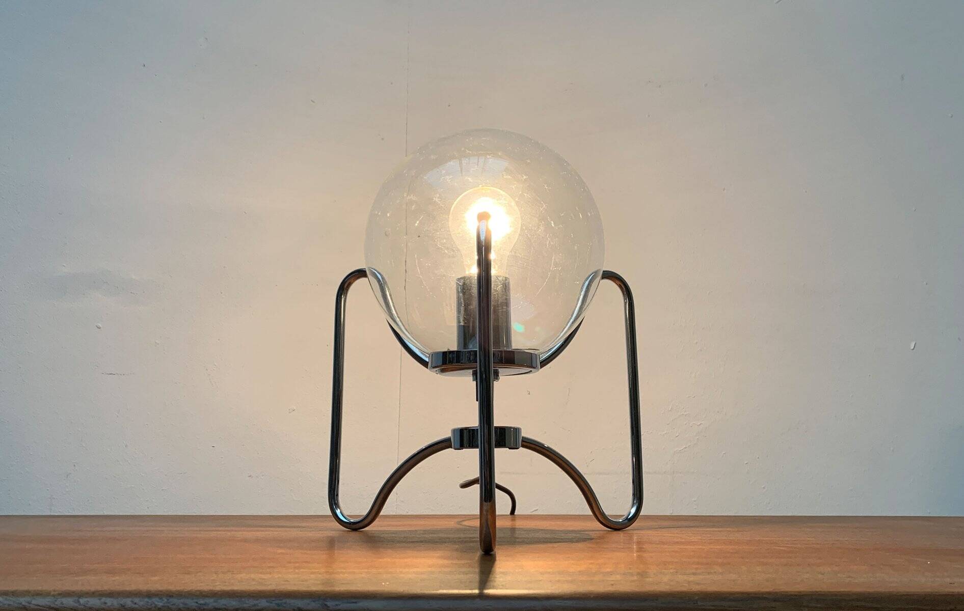 Mid-century space age tripod globe table lamp, 1960s