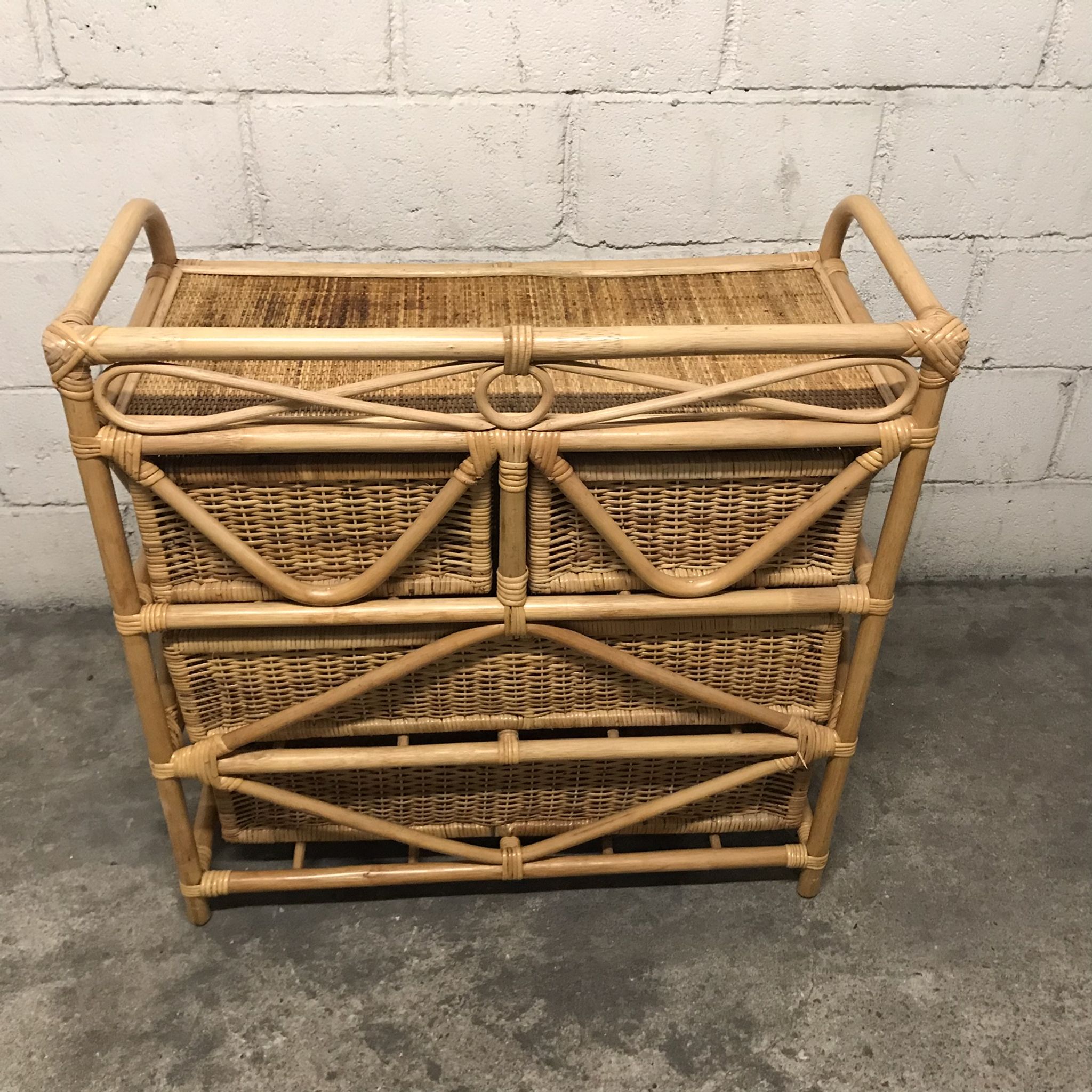 Commode vintage en osier/rotin et bambou 2 grands et 2 petits tiroirs