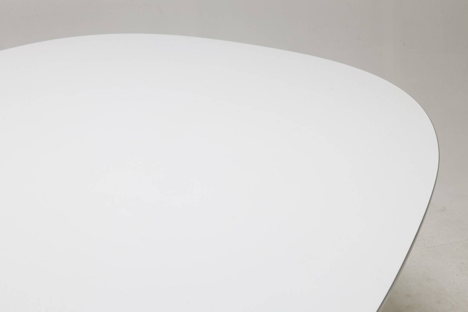 Table Superellipse par Arne Jacobsen, Hein, Mathsson pour Fritz Hansen, Danemark années 70-80