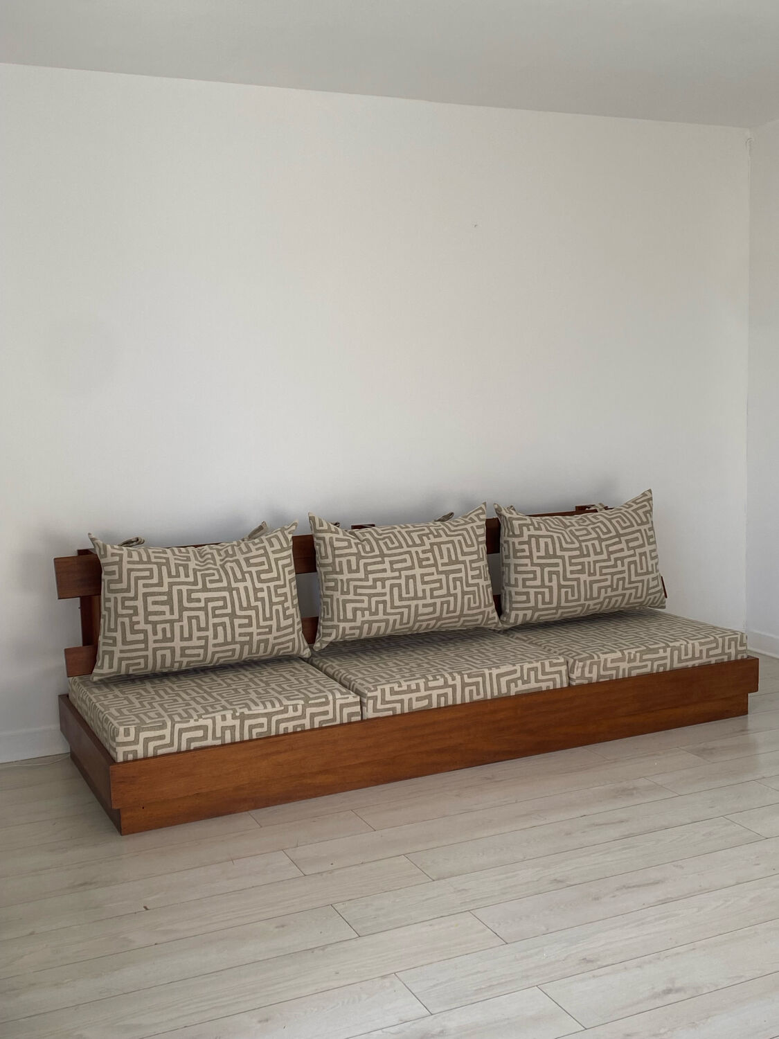 Banquette murale années 1970