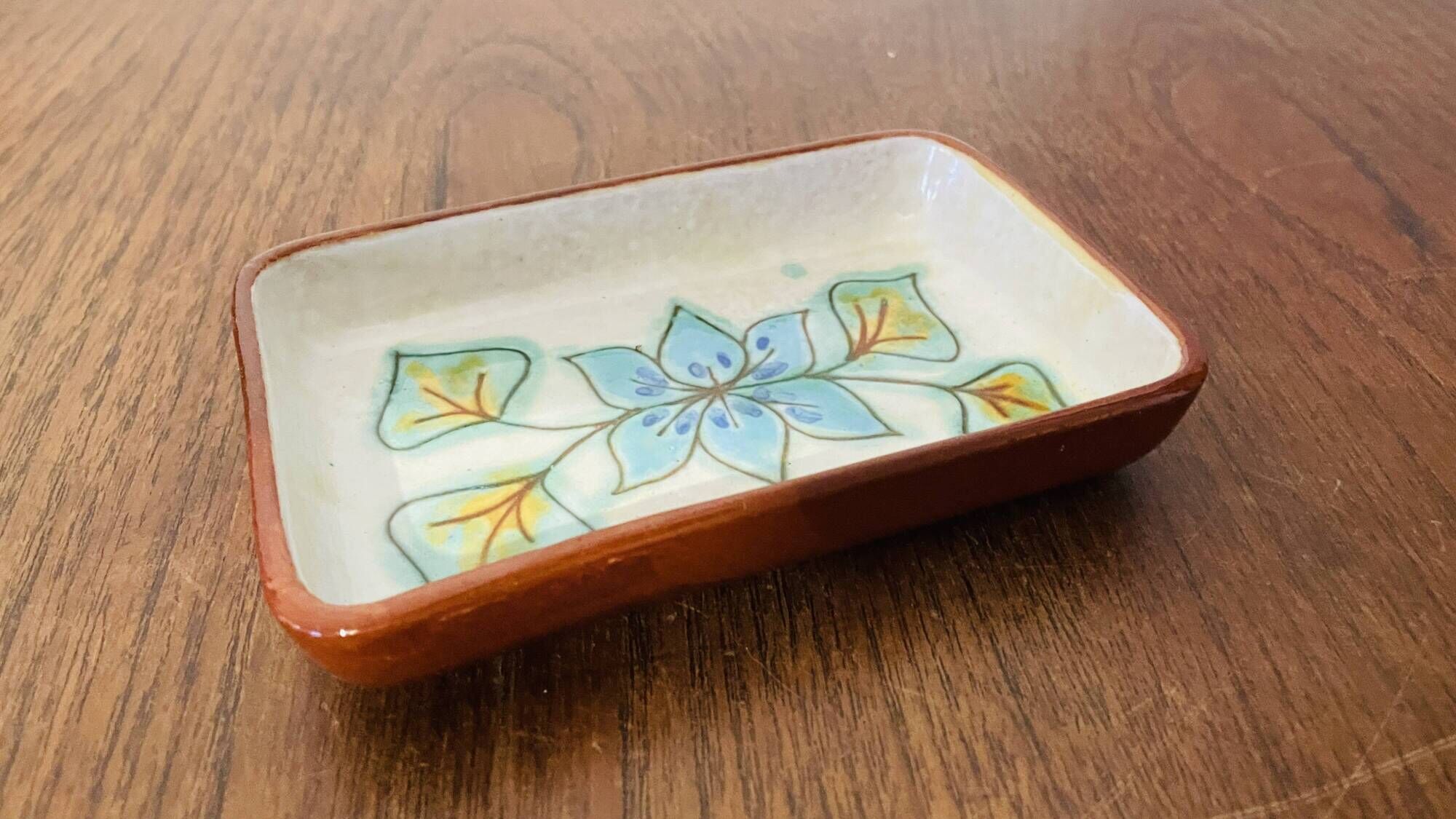 Ashtray signed Paul Bay