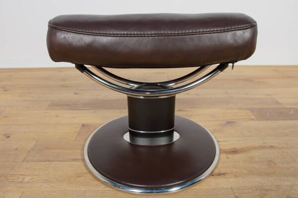 Fauteuil de salon ergonomique avec pouf modèle Stressless d'Ekornes, années 2000, lot de 2