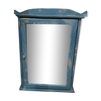 Armoire de pharmacie