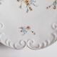 Porcelain shell-shaped dish
