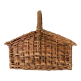 Wicker picnic basket