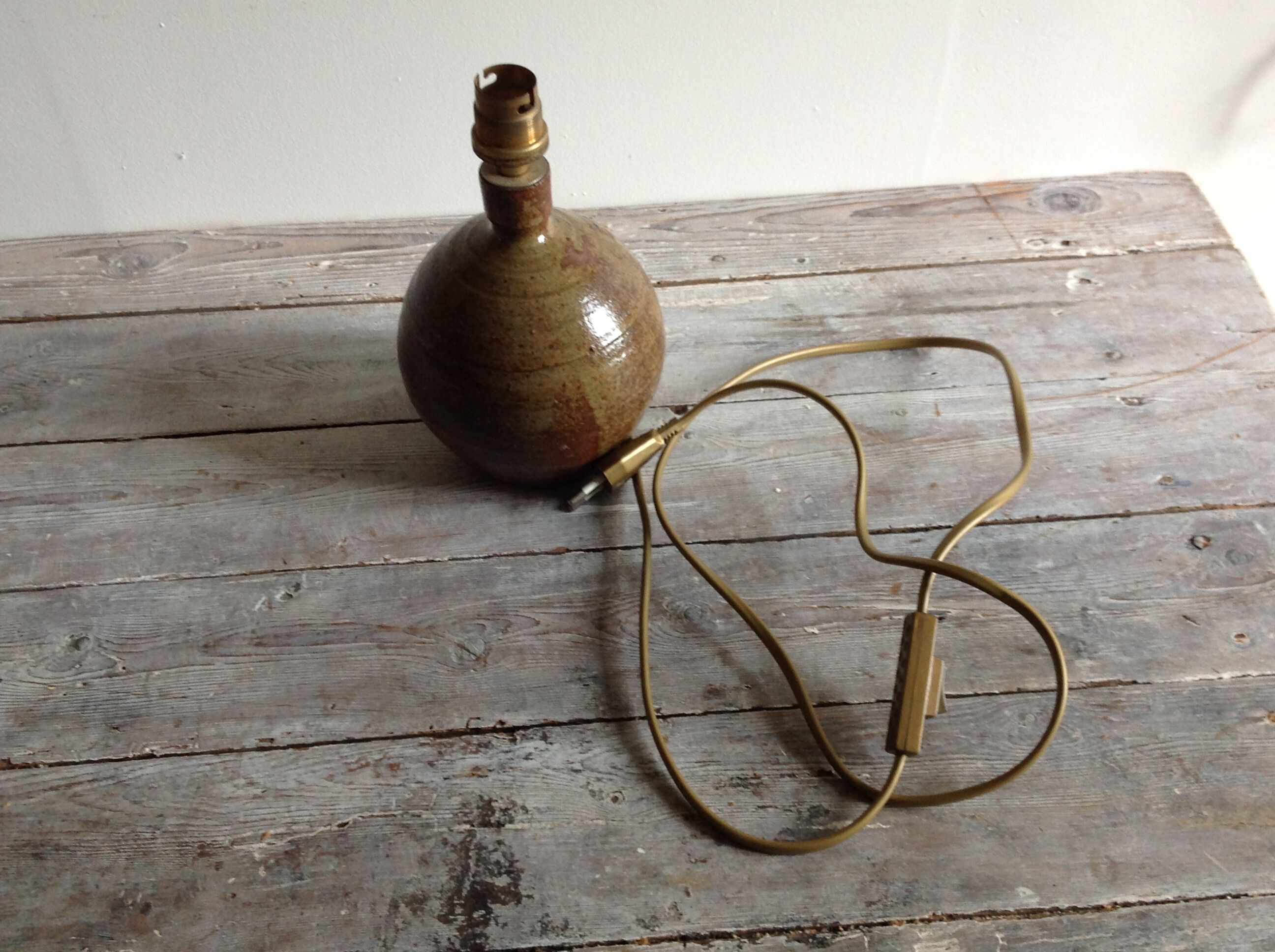 Wild sandstone lamp foot