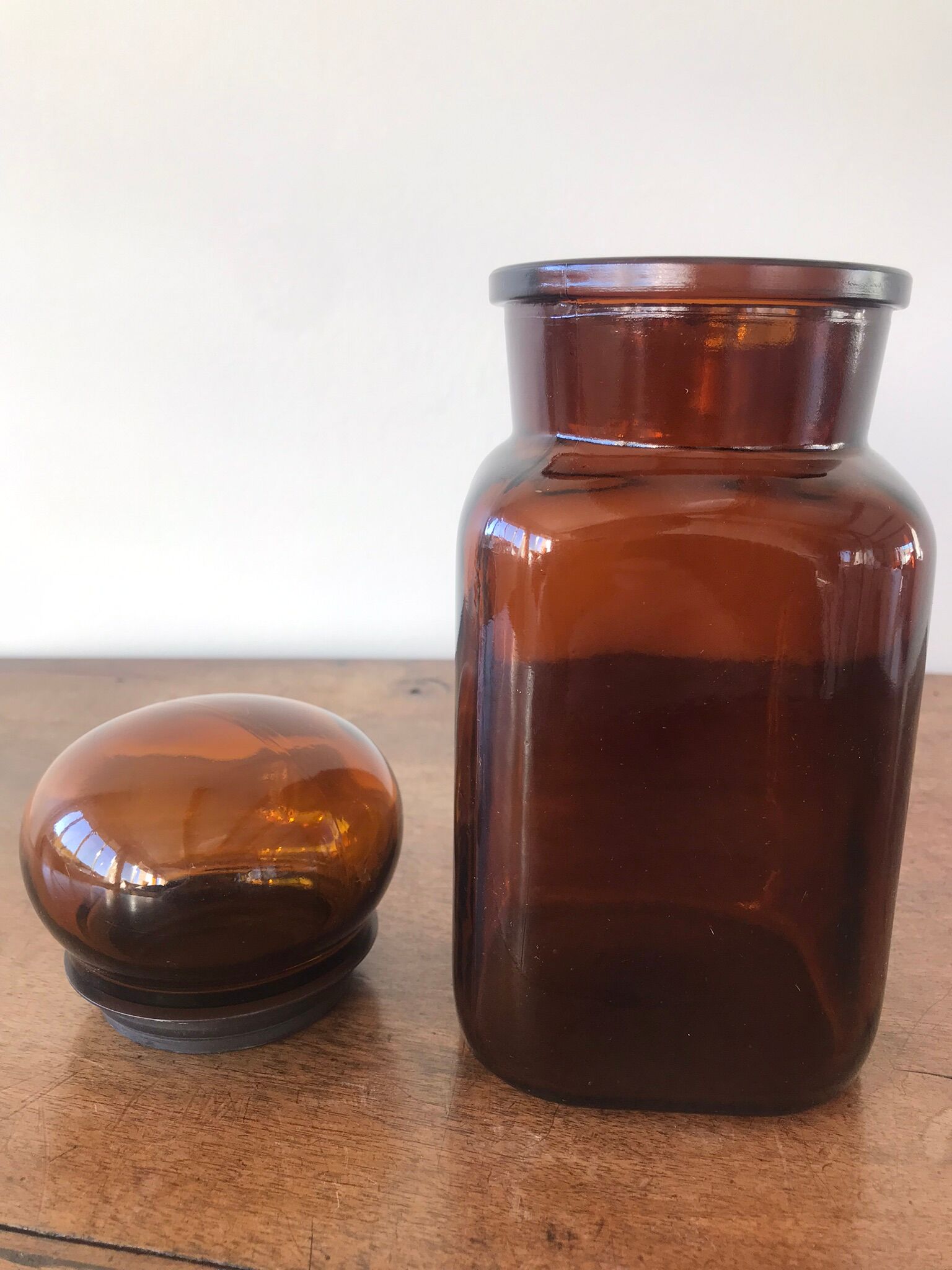 Amber glass jar