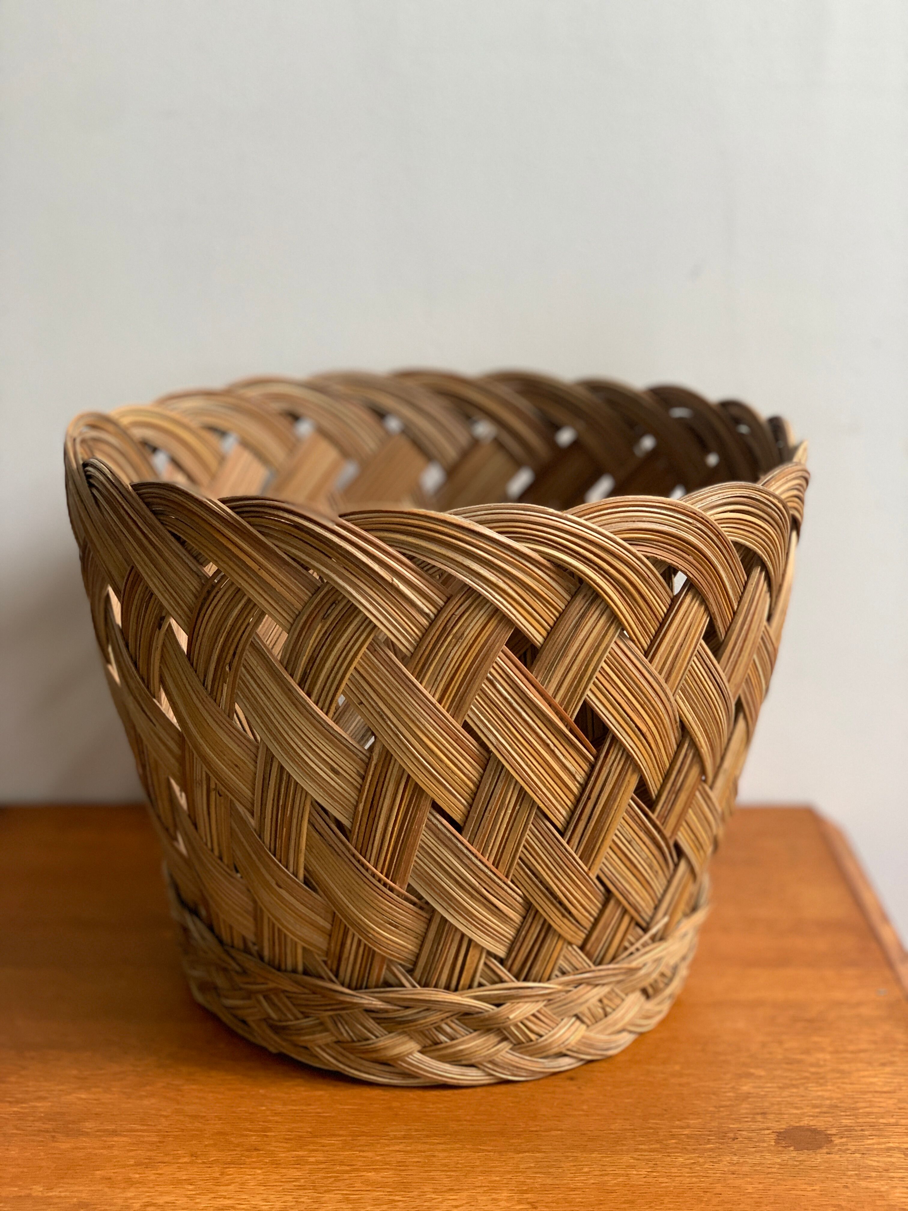 Vintage pot cache
