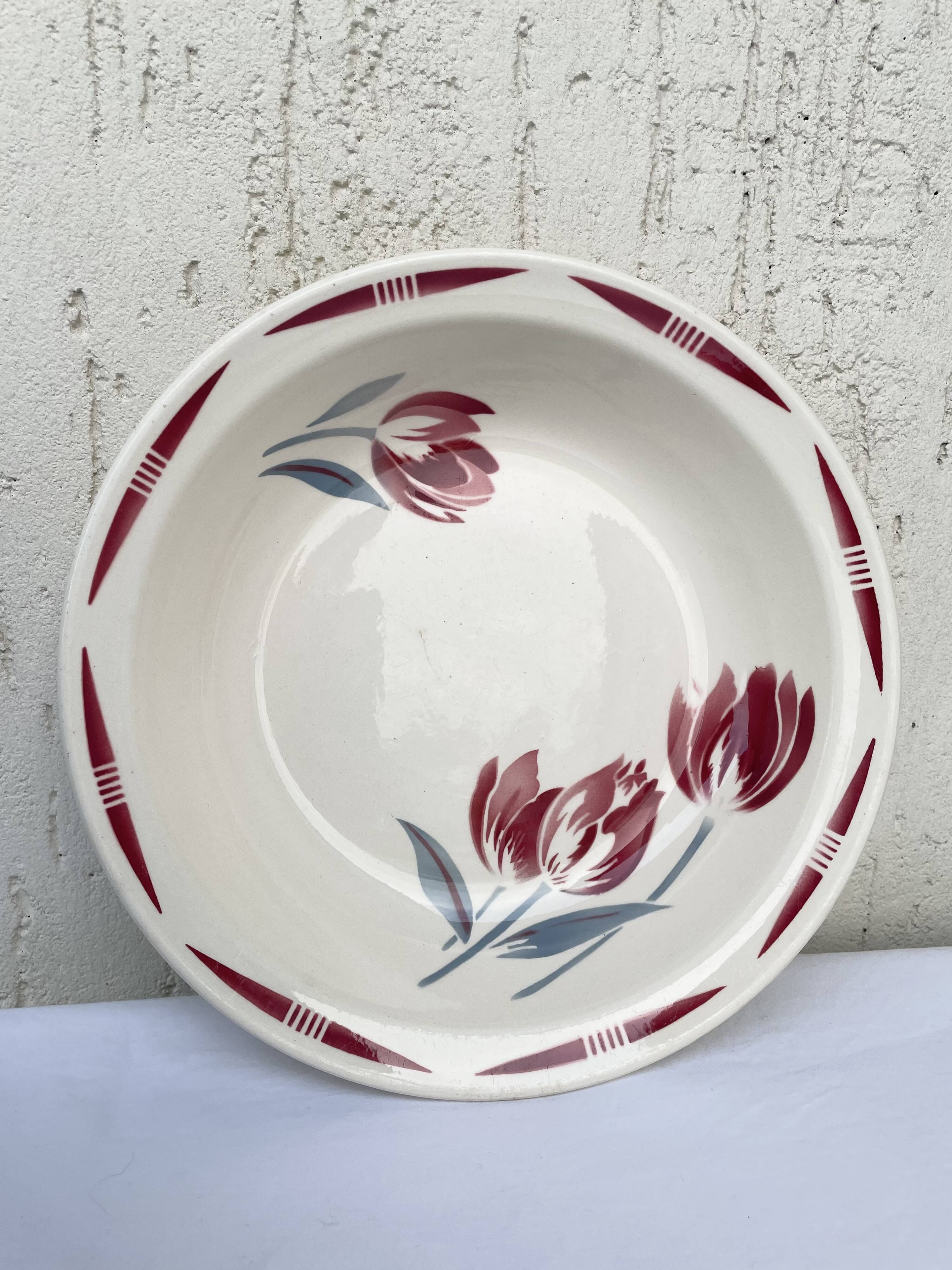 Antique shallow dish Badonviller tulip decoration