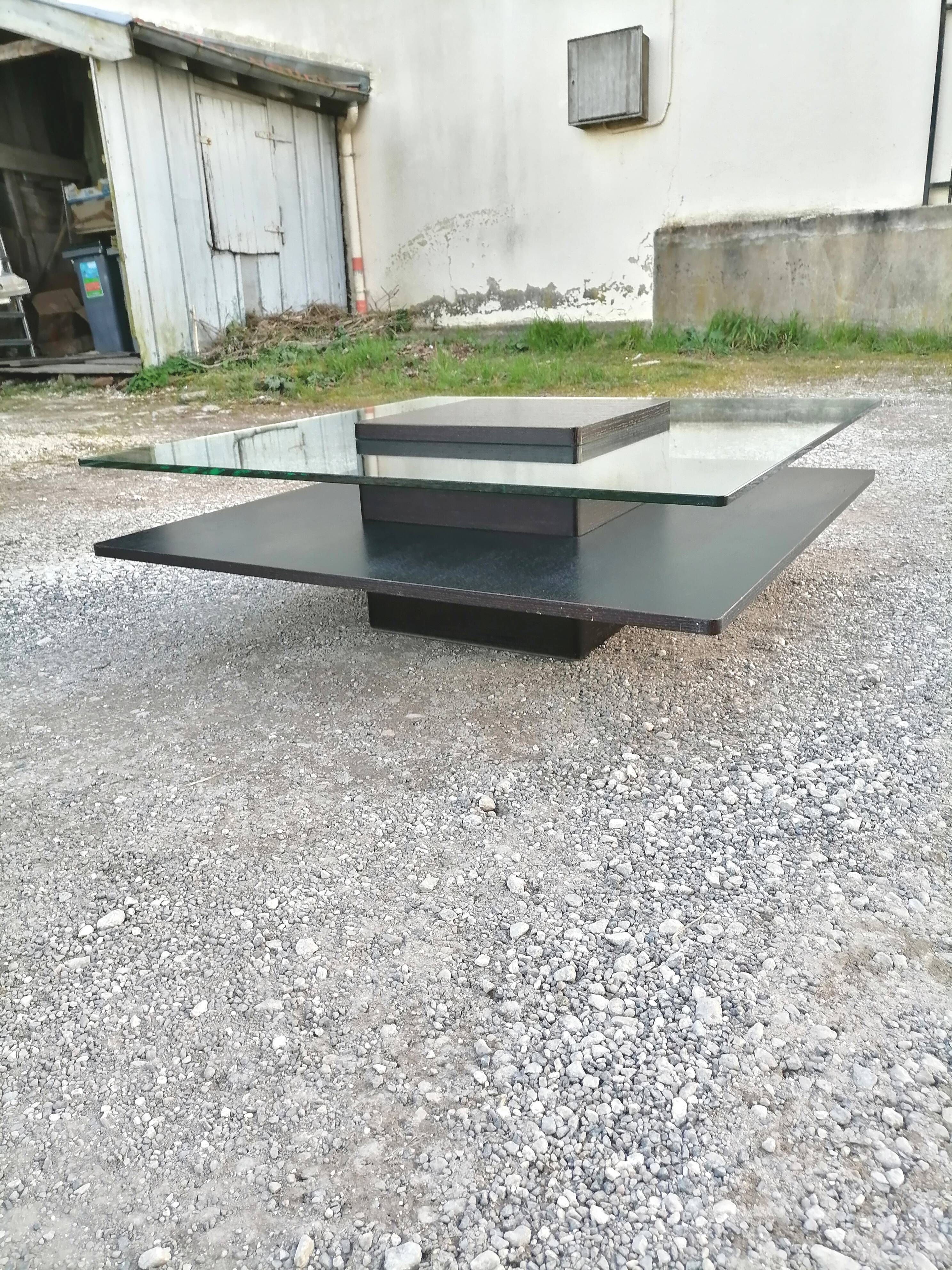 Table. Low square. Oak. And tempered glass. Koza.           Desing.   Angel.   Cerda