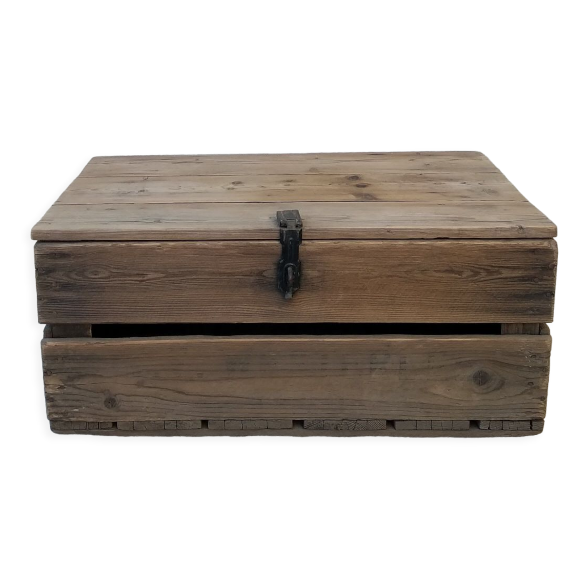 Old wooden box marked V.V Westerlee 1960