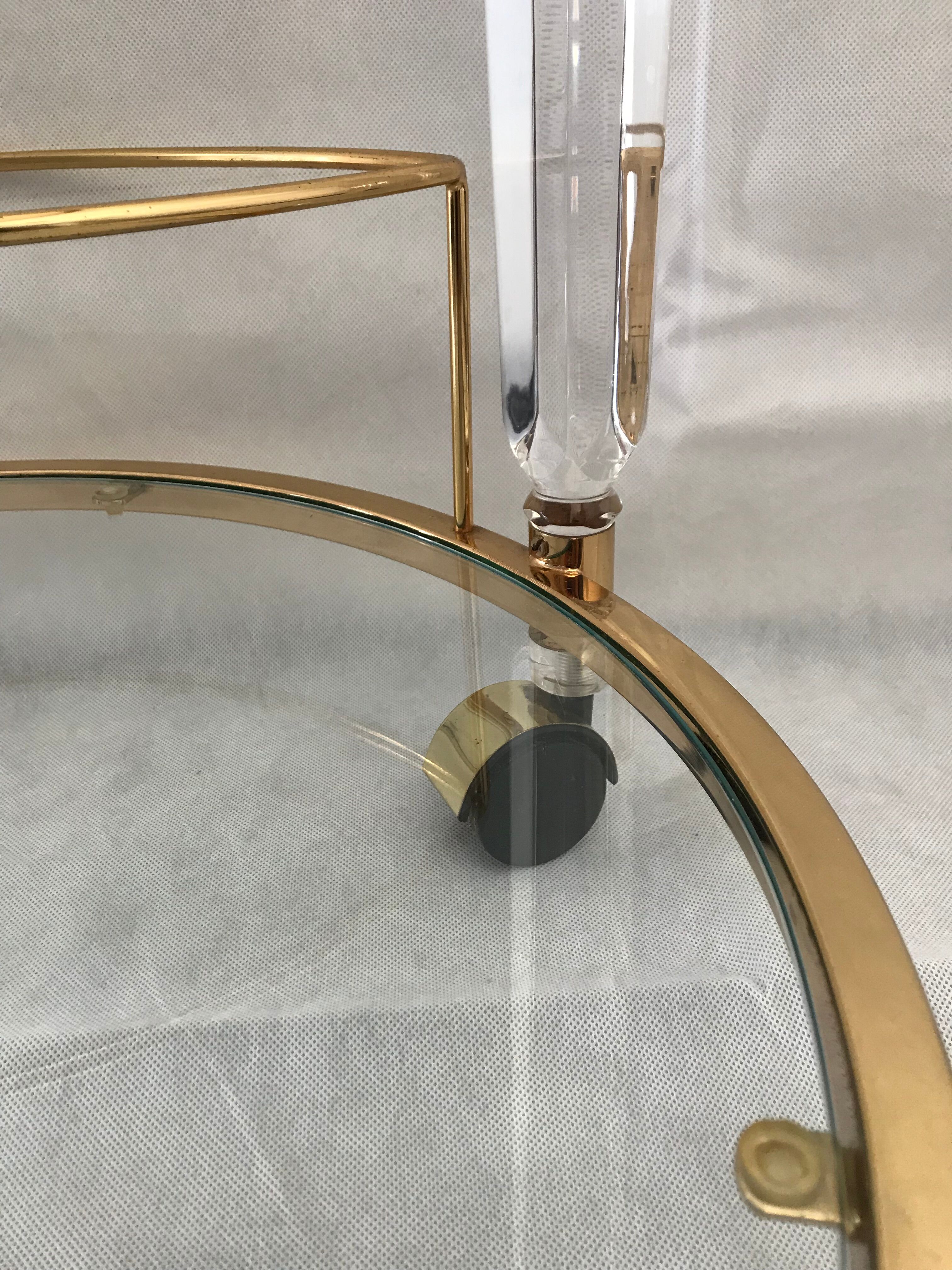 Rolling trolley in altuglas brass and glass