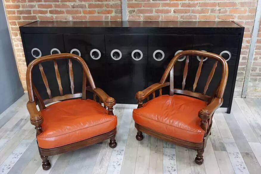 Pair of 60s armchairs in leather and wood