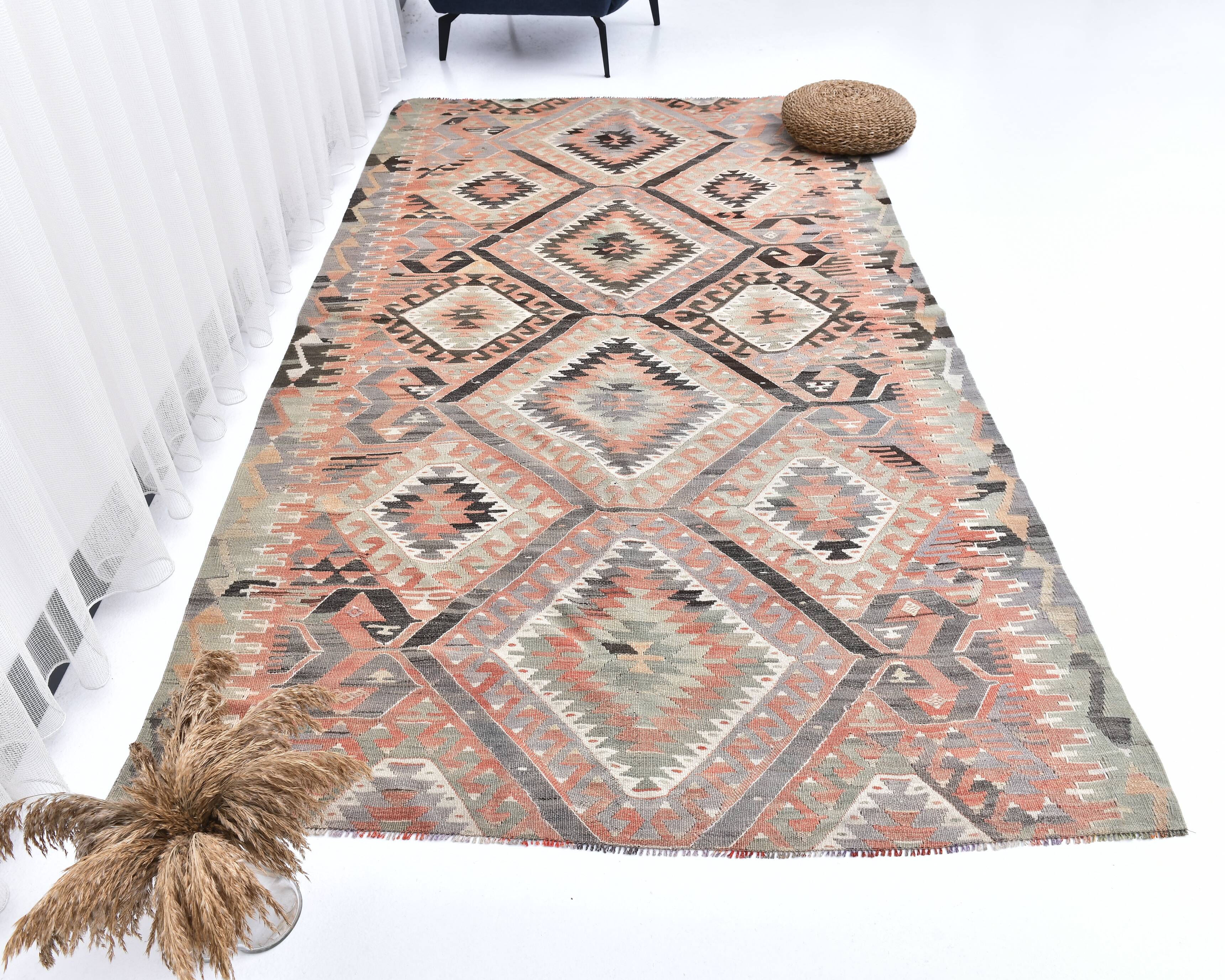 5x9 Red & Brown Tribal Kilim Rug 157x279Cm
