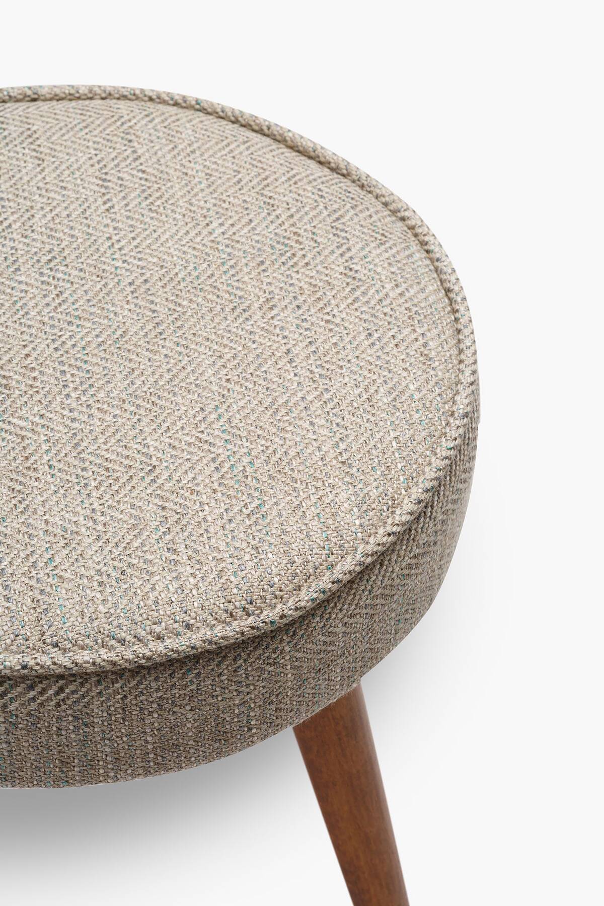 Type 300-177 BUNNY armchair with footrest