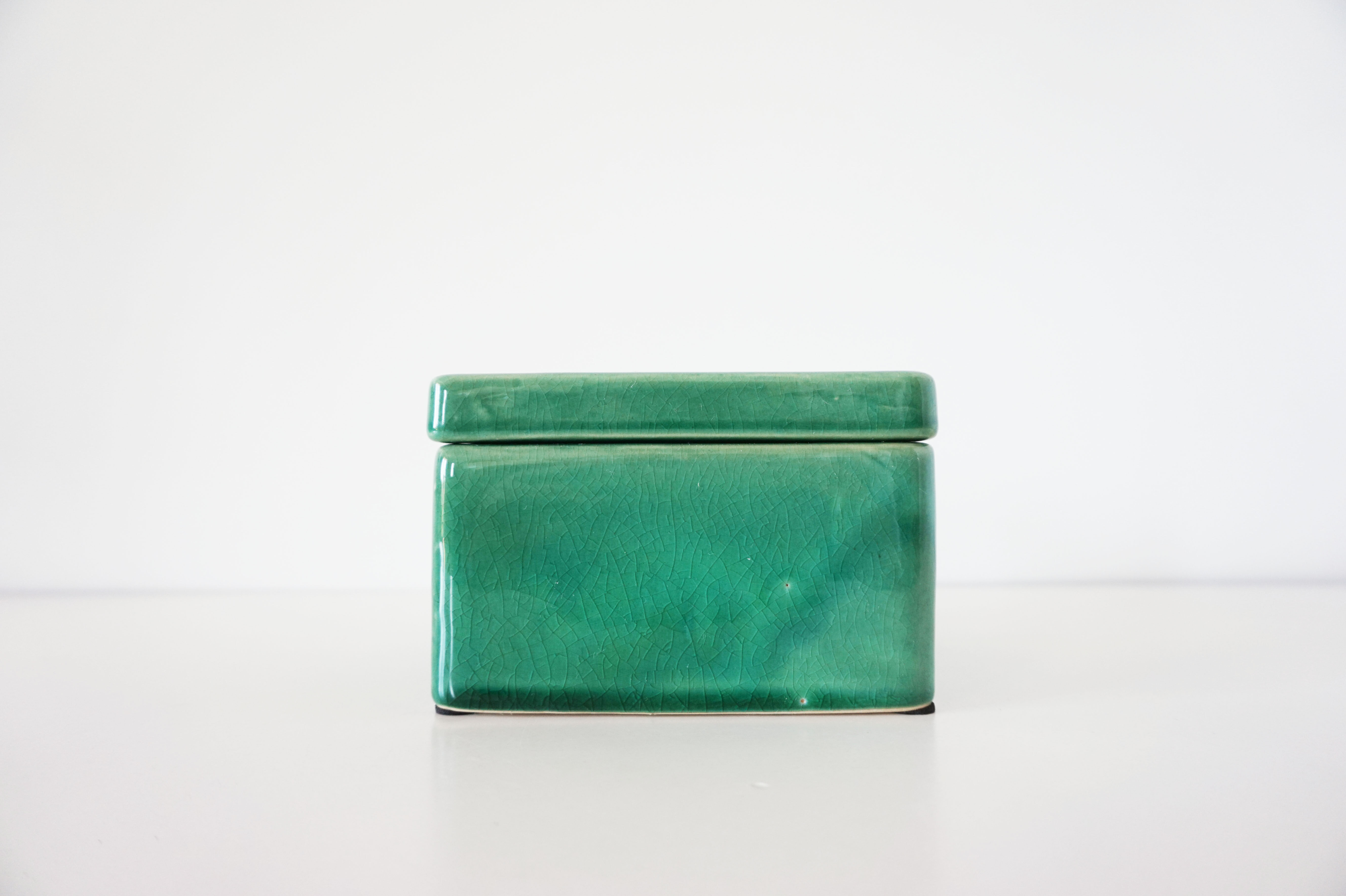 Green ceramic box