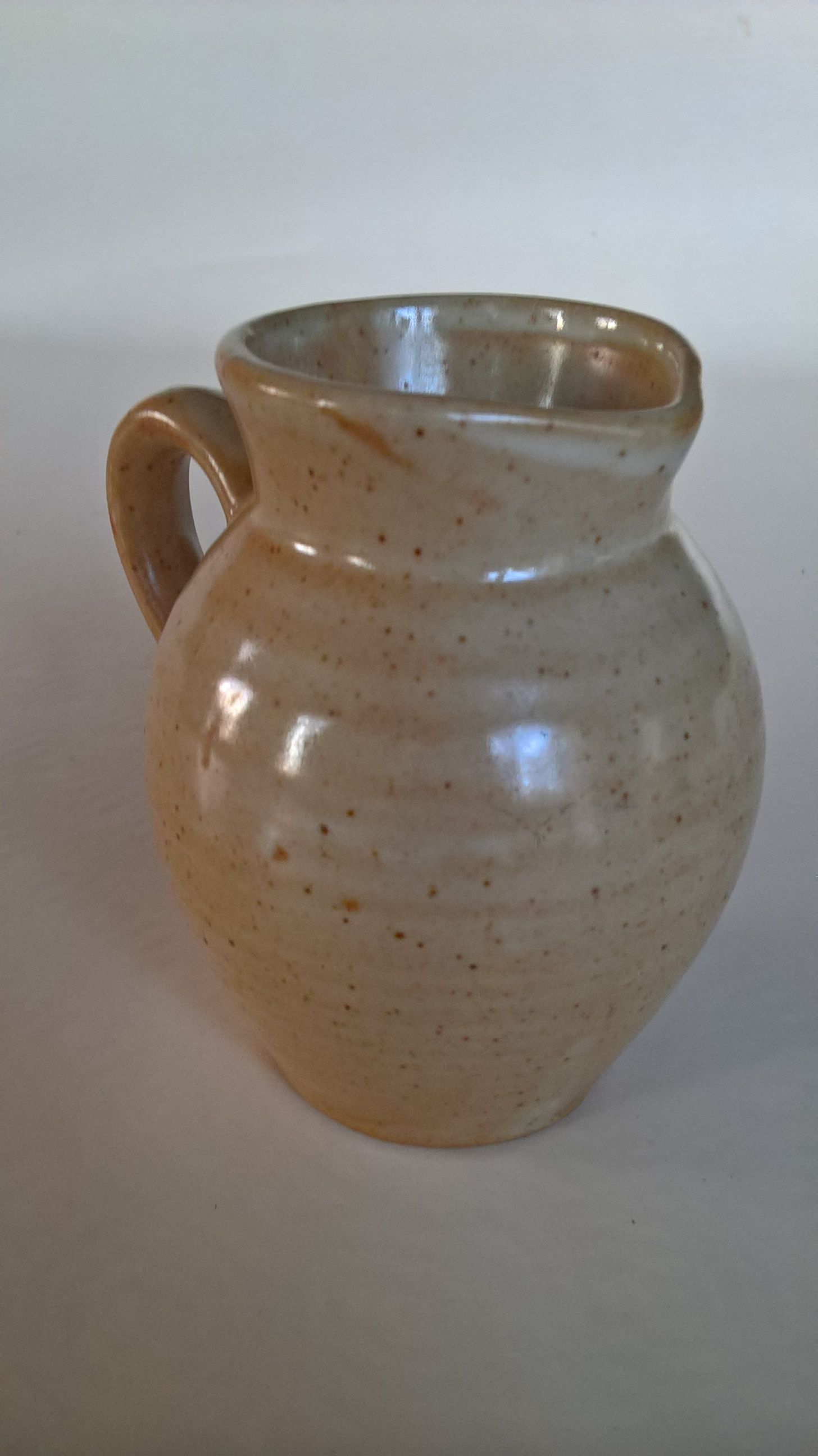 Creamy milk pot in sandstone Village CNP France