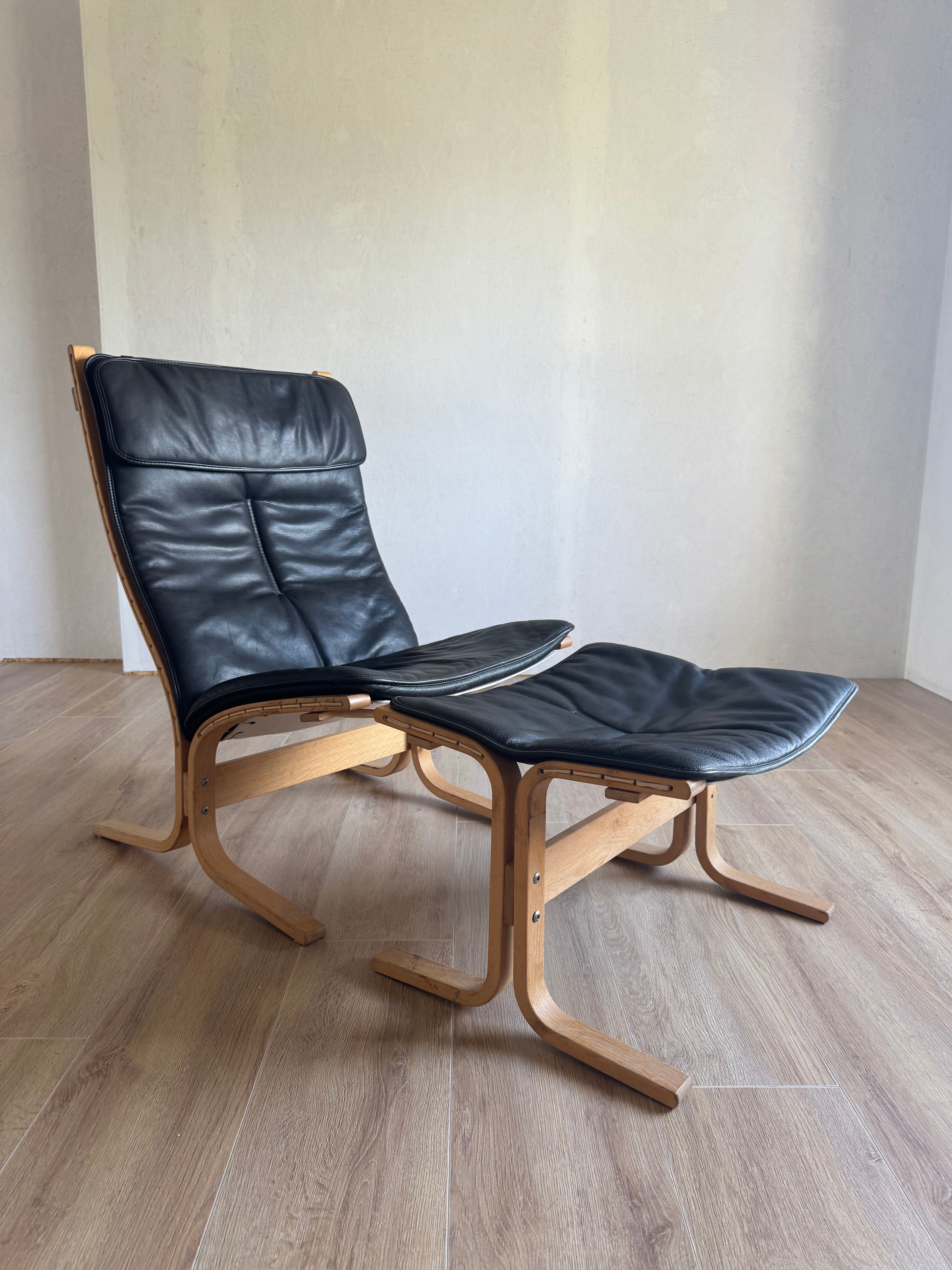 Authentic Siesta Fiora Lounge Chair & Ottoman